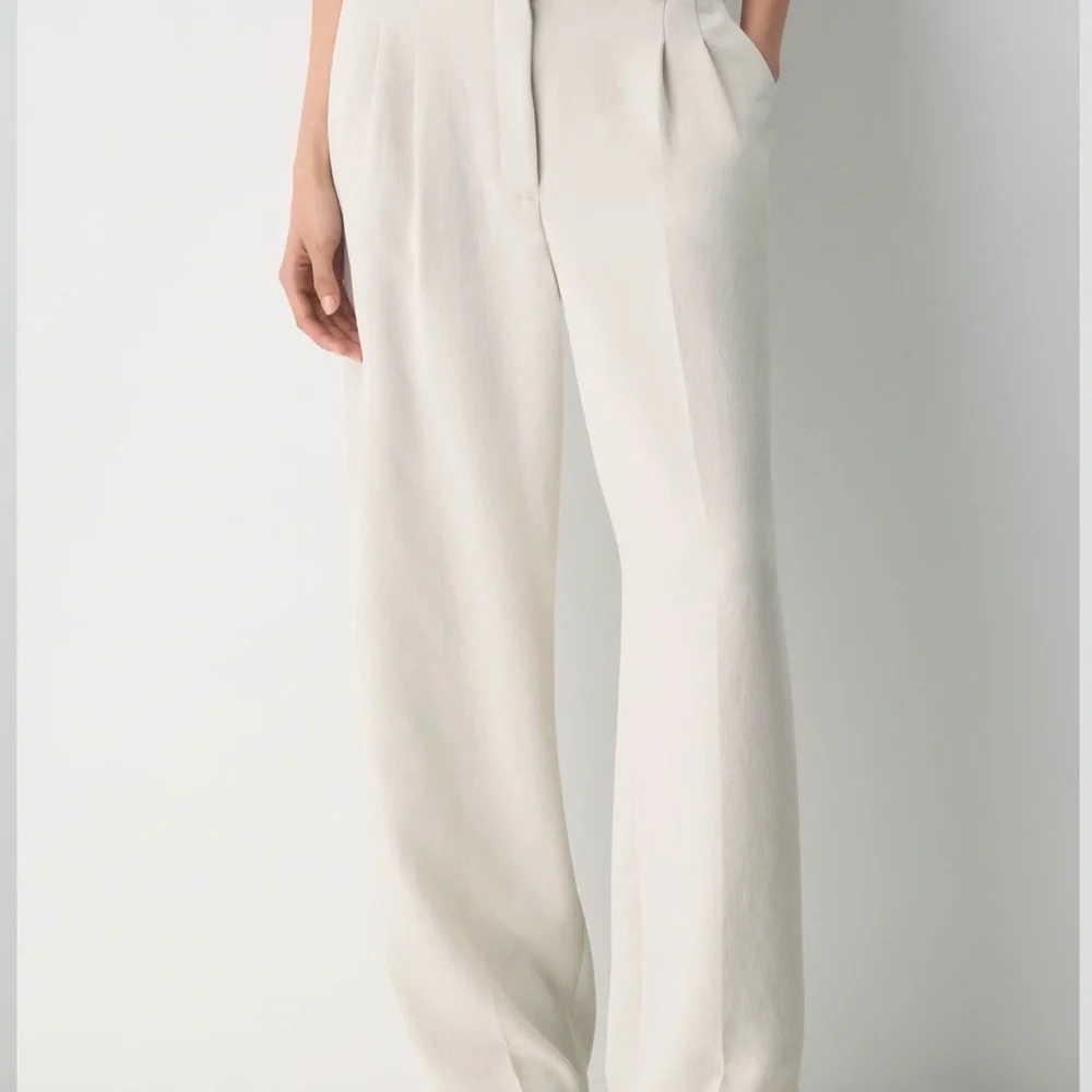 Aritzia Off-White Effortless Pant - Picture 1 of 7